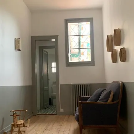 Villa Grande - 50m - Piscine - Proche Centre Gare - Parking *