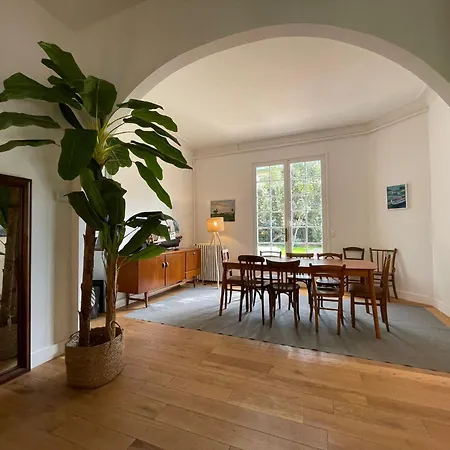 Grande - 50m - Piscine - Proche Centre Gare - Parking