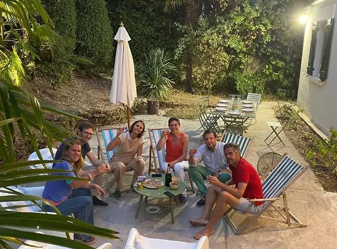 Grande - 50m - Piscine - Proche Centre Gare - Parking