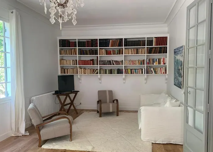 Grande - 50m - Piscine - Proche Centre Gare - Parking Villa