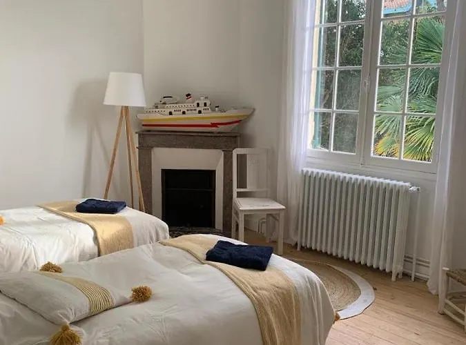 Grande - 50m - Piscine - Proche Centre Gare - Parking וילה ארסשון