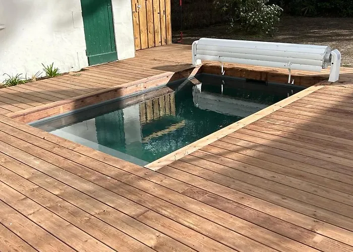 Villa Grande - 50m - Piscine - Proche Centre Gare - Parking *